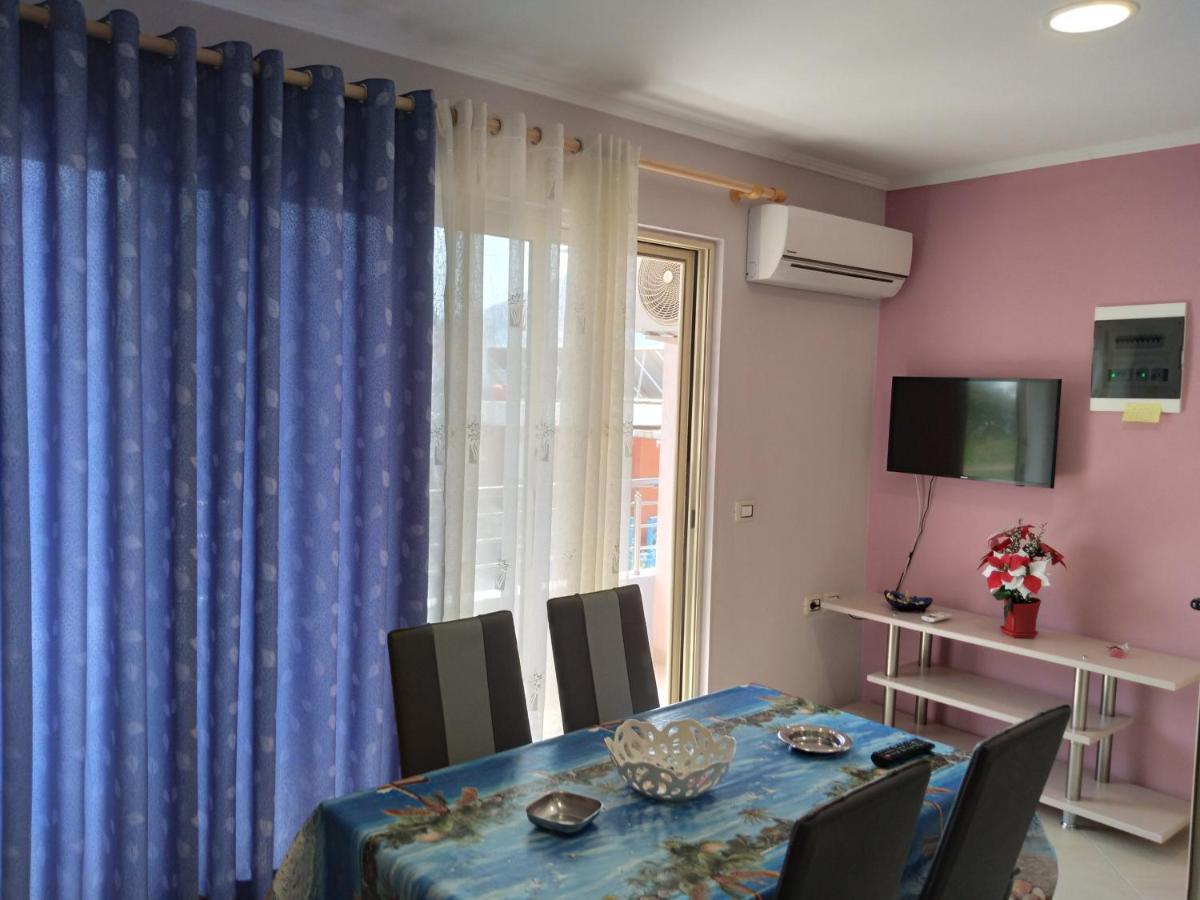 Eleana'S Apartament Sarande Bagian luar foto