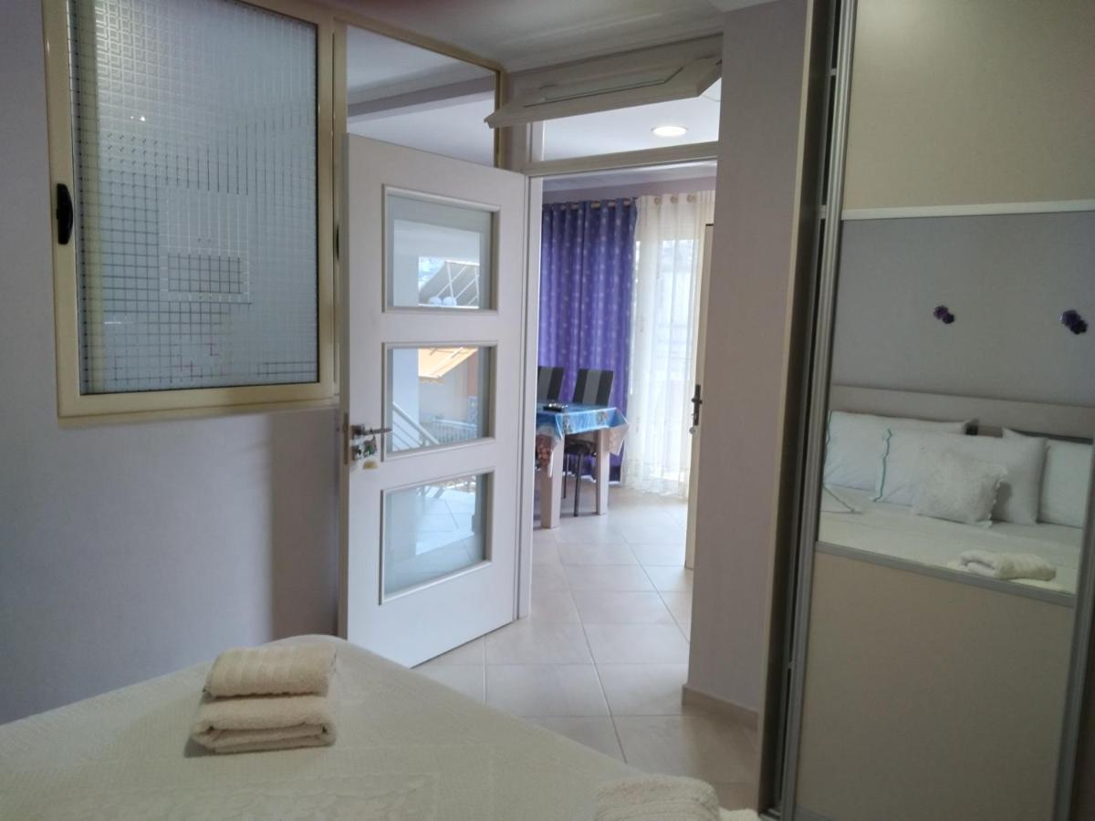 Eleana'S Apartament Sarande Bagian luar foto