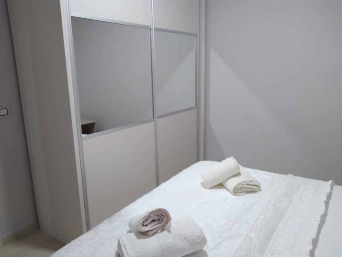 Eleana'S Apartament Sarande Bagian luar foto