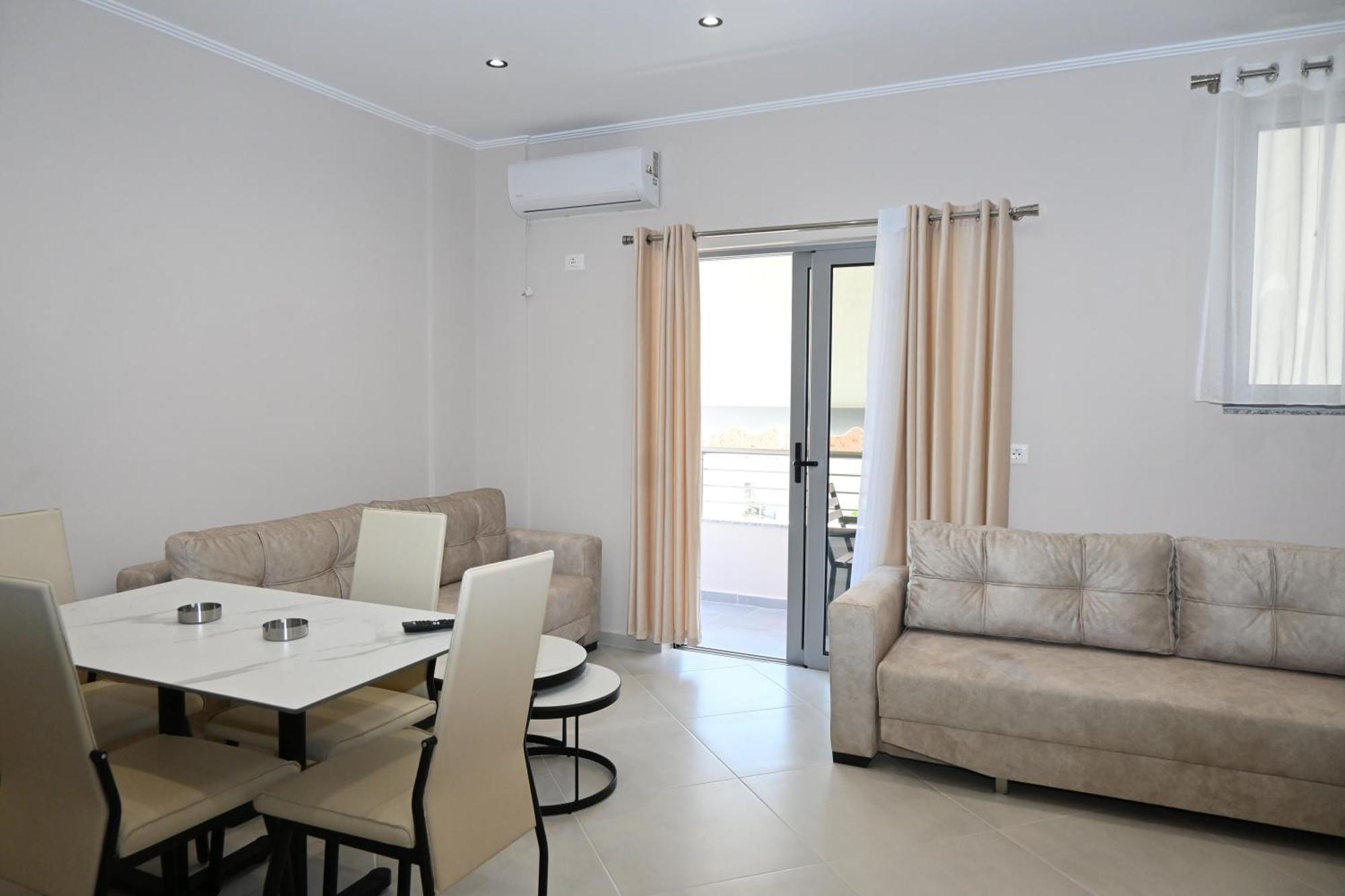 Eleana'S Apartament Sarande Ruang foto