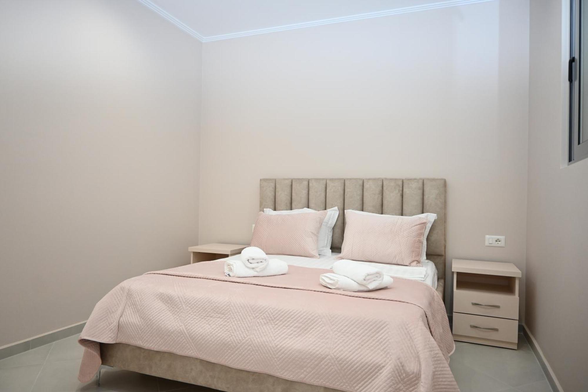 Eleana'S Apartament Sarande Ruang foto