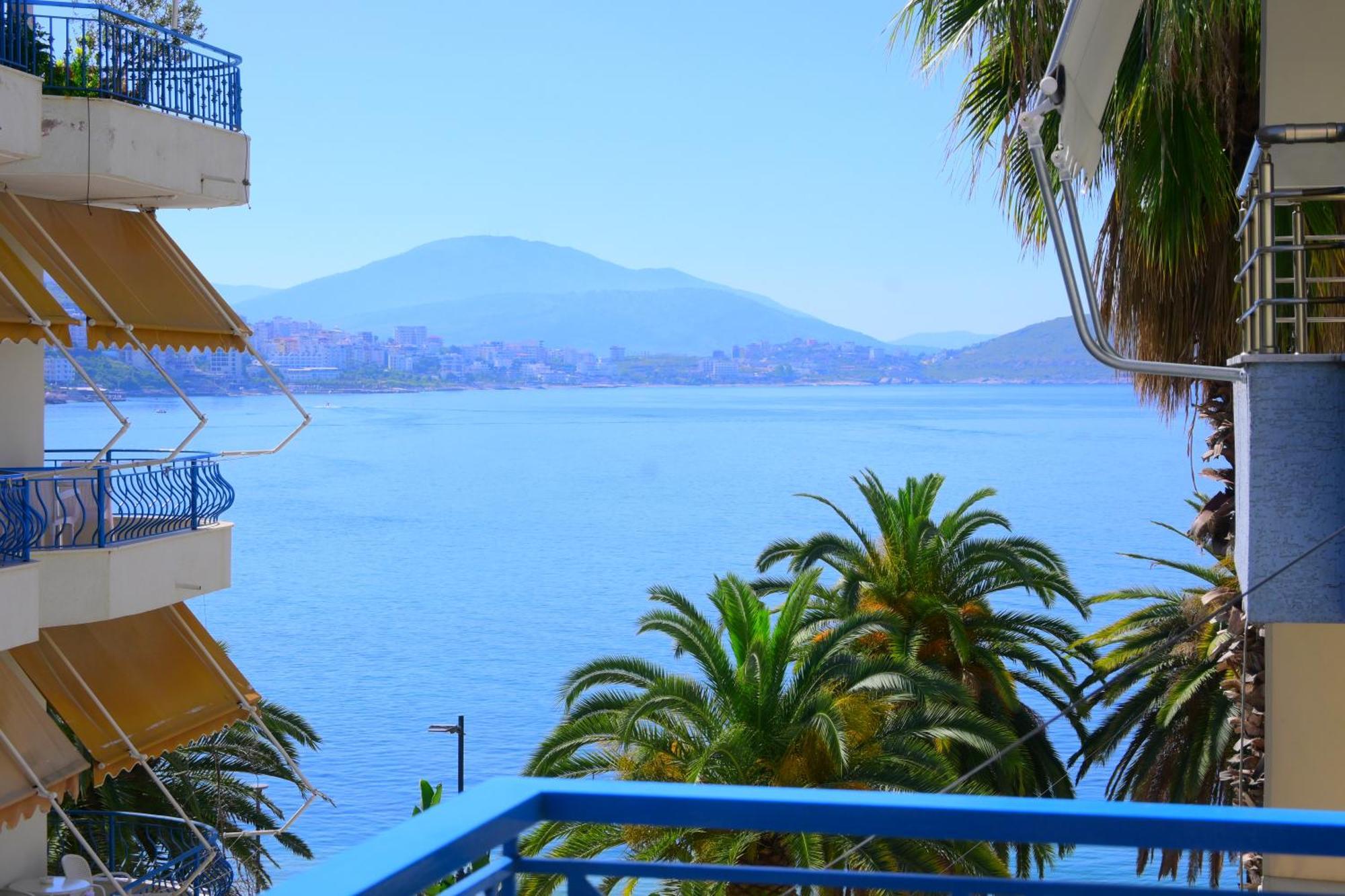Eleana'S Apartament Sarande Ruang foto