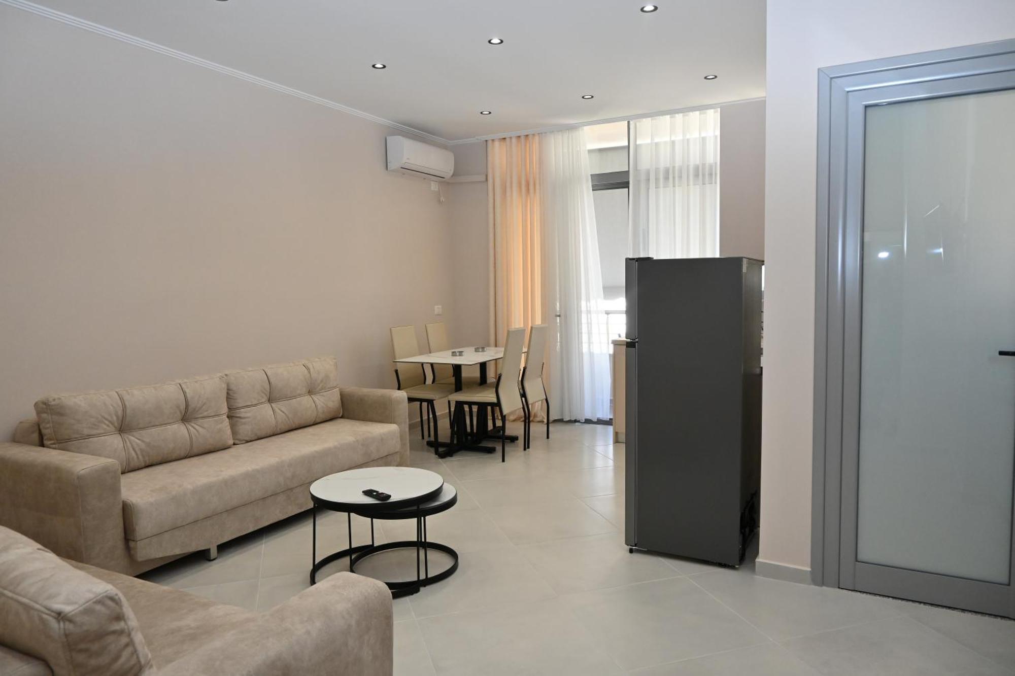 Eleana'S Apartament Sarande Ruang foto