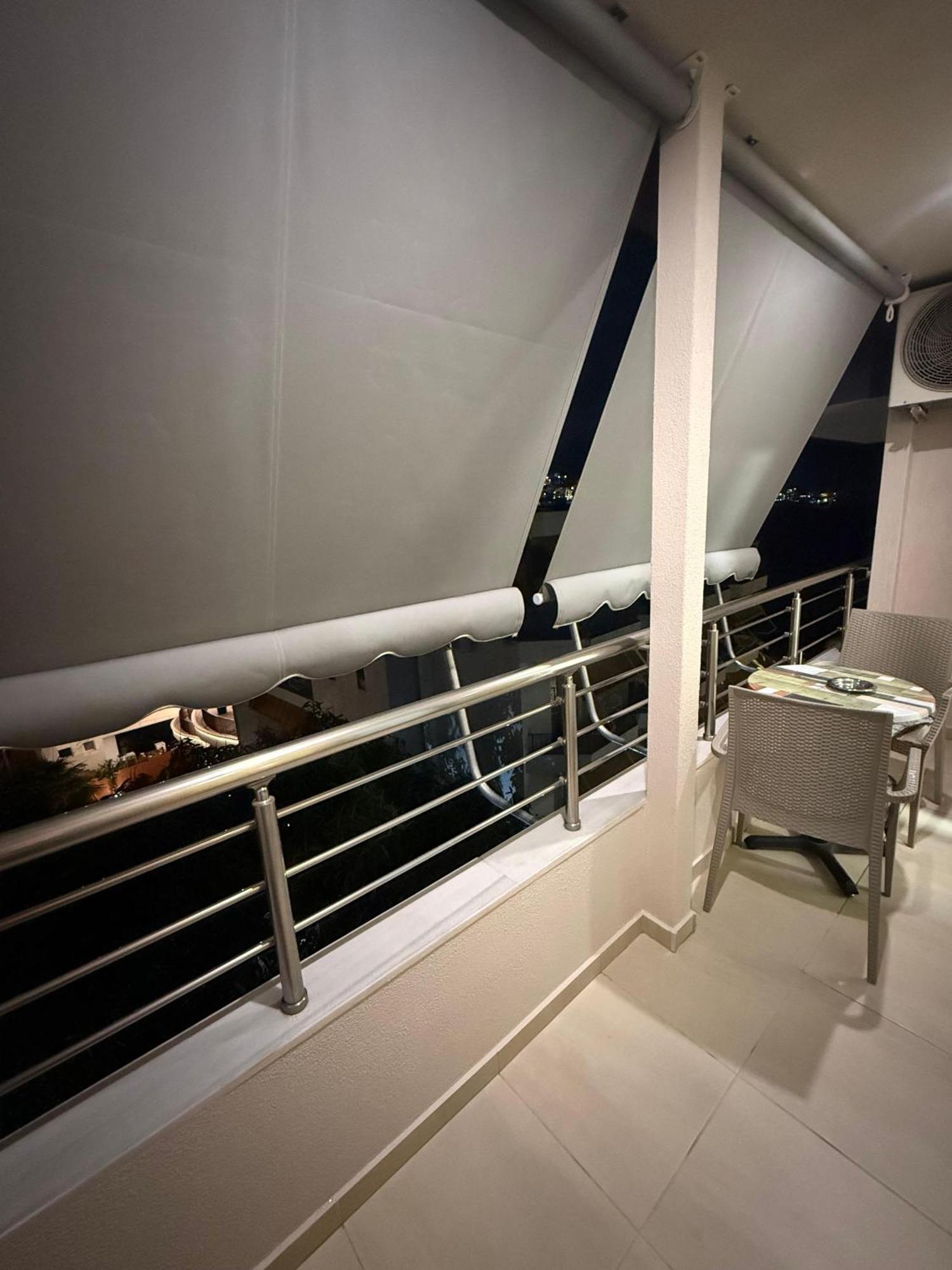 Eleana'S Apartament Sarande Bagian luar foto
