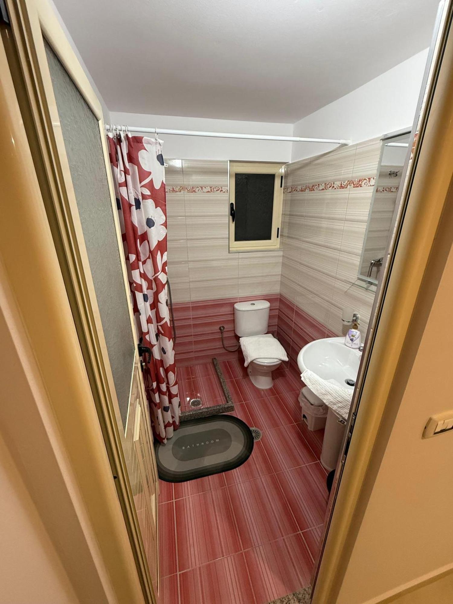 Eleana'S Apartament Sarande Ruang foto