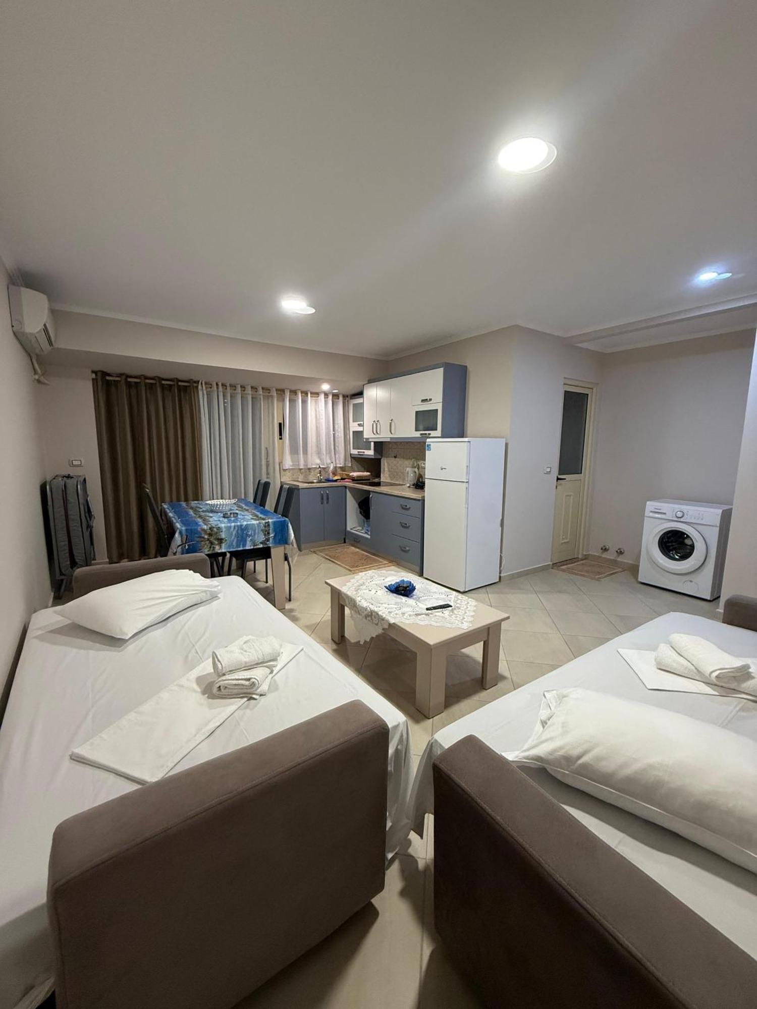 Eleana'S Apartament Sarande Bagian luar foto