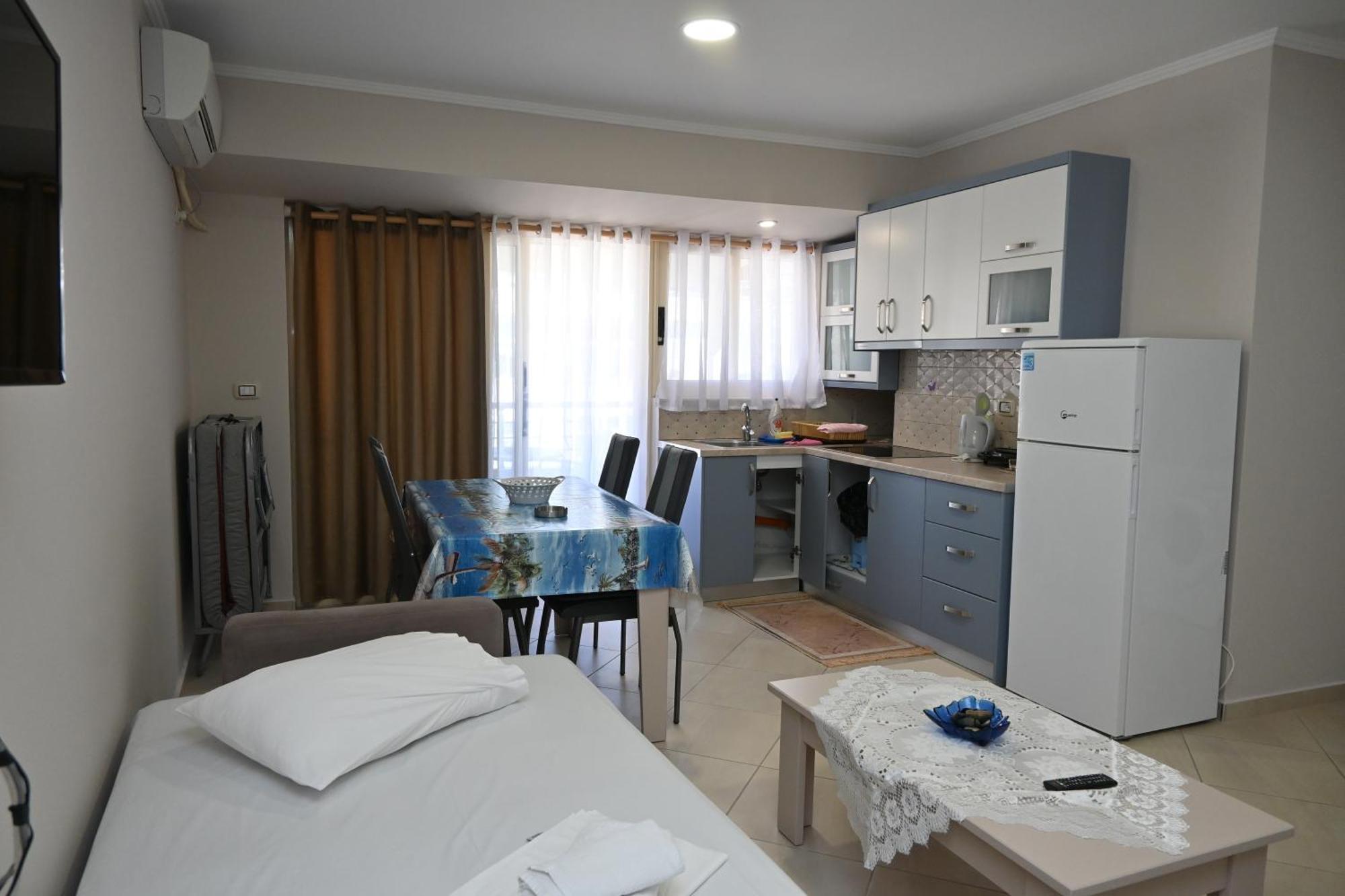 Eleana'S Apartament Sarande Bagian luar foto